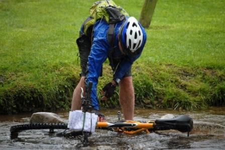 Bike Wash - Malham BMBO, Yorkshire Dales www.sportsunday.co.uk